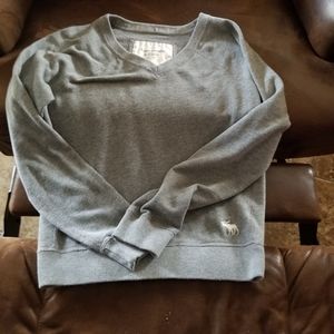 Abercrombie and finch sweat shirt